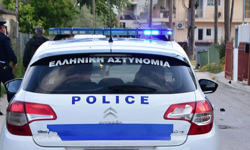 Συναγερμός στην Αμαλιάδα: Άνδρας απειλούσε να αυτοκτονήσει από ταράτσα κτιρίου